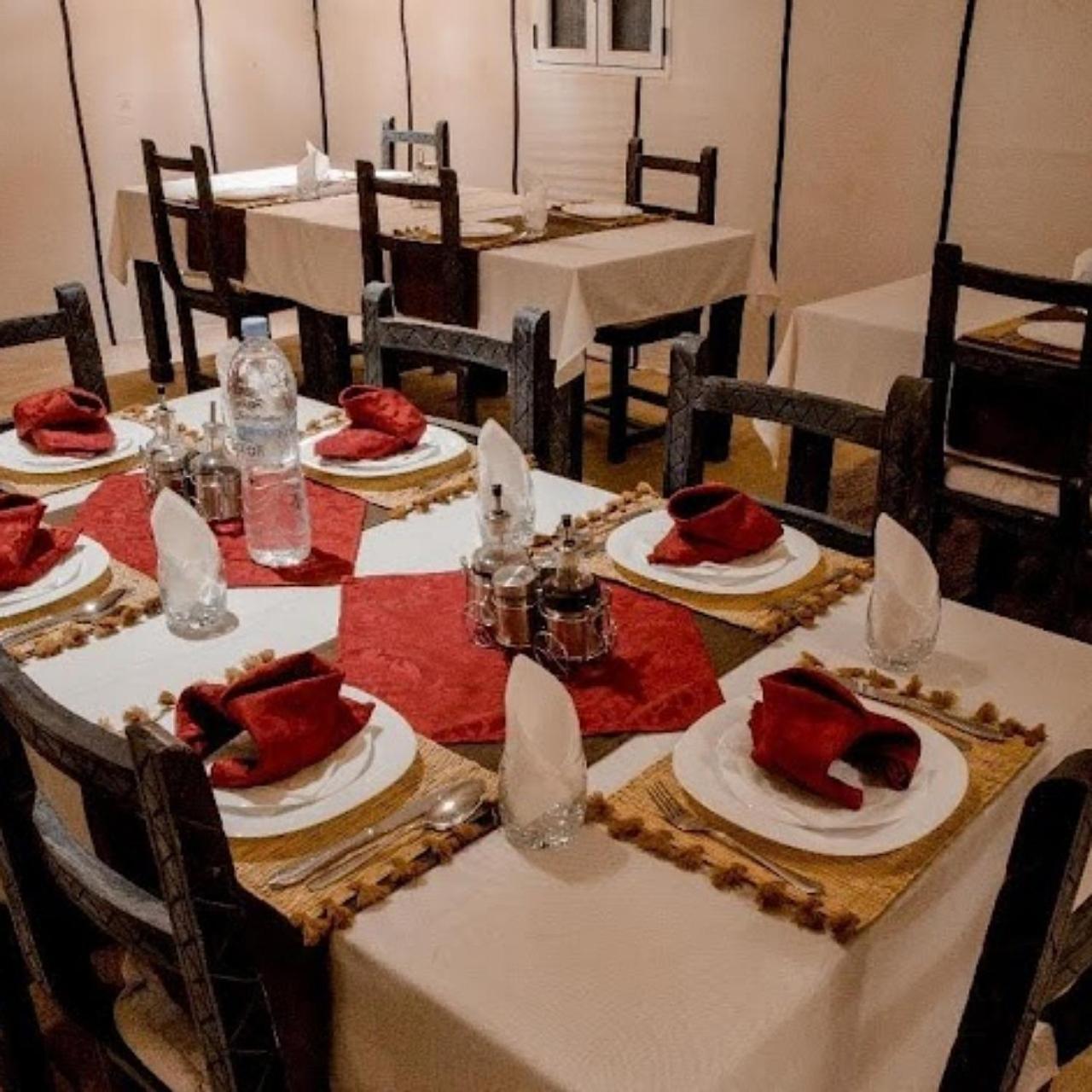 Hotel Sahara Luxury Glamping Merzouga Esterno foto